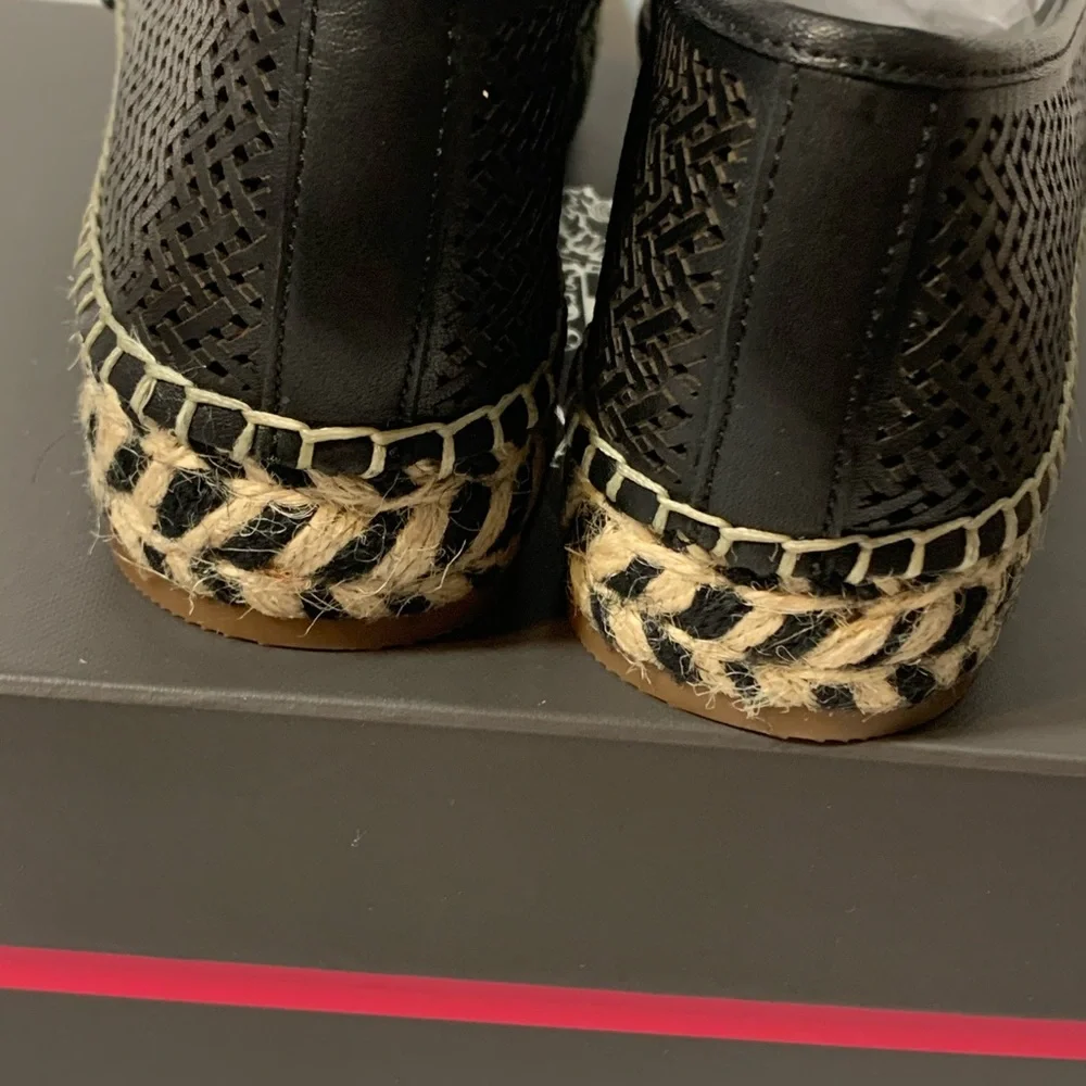 Vince Camuto Hamorra Spadrilles size 7.5